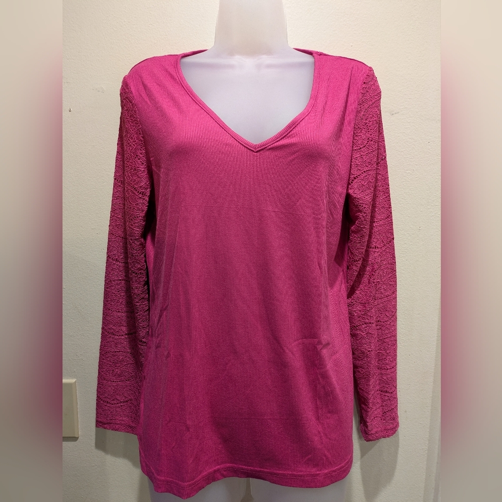 Women's Pink V-Neck Lace Sleeve Top Size Large